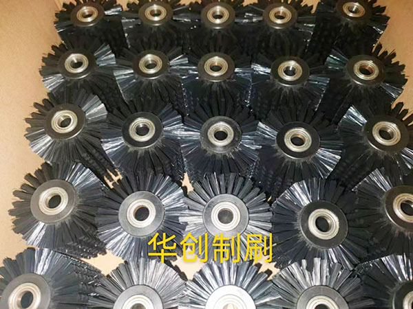 工業(yè)用毛刷輥正確的清洗還可以延長使用壽命！